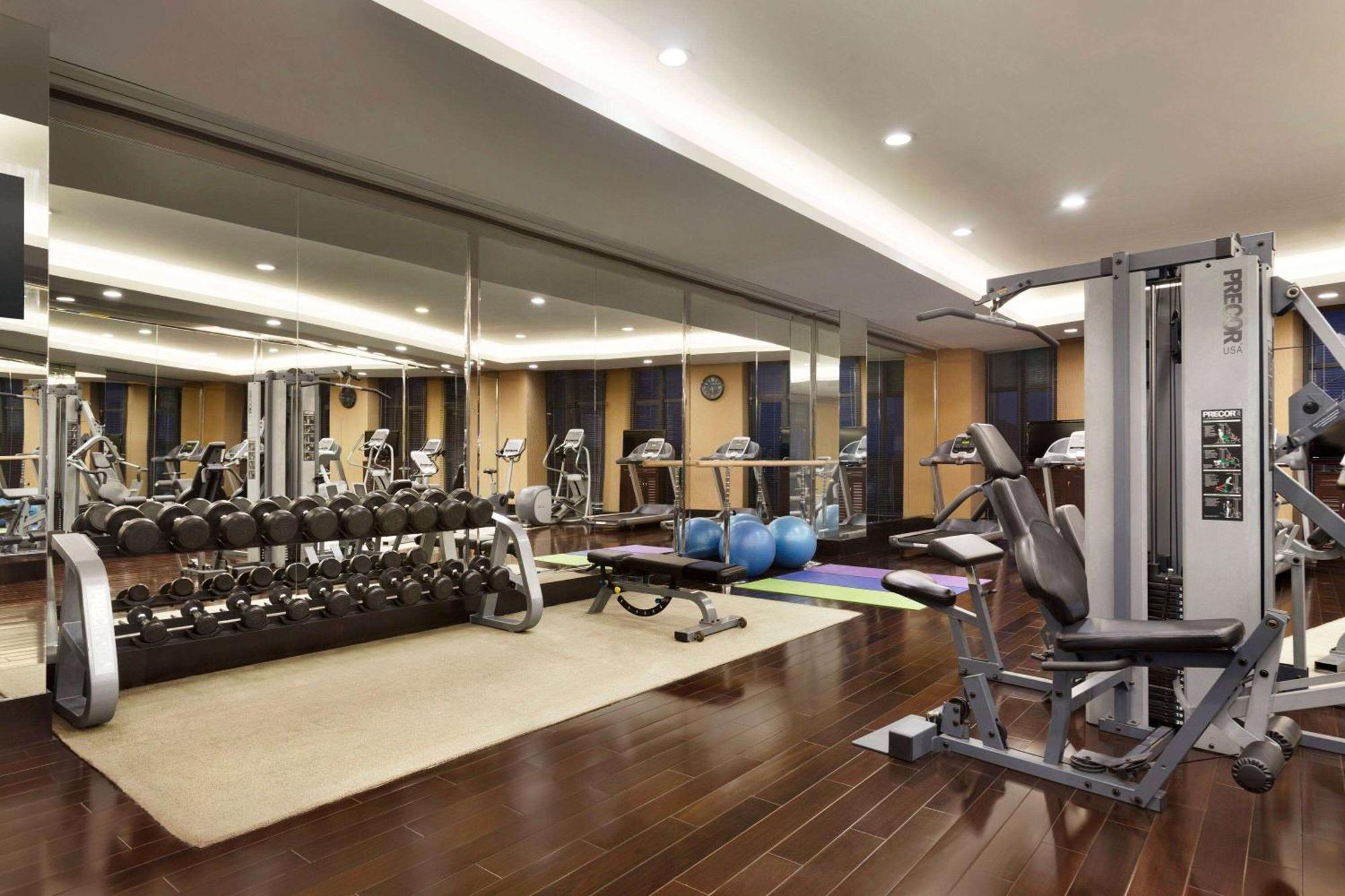 Hotel Ramada Plaza Lianyungang Extérieur photo
